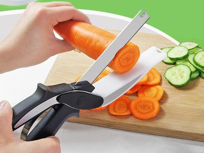 2 in 1 Stainless Steel Kitchen Scissors with Plastic Handle Multifunctional Cutting Board Chopper for Fruit & Vegetables